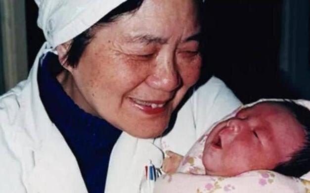 还记得全国第一个试管婴儿吗？如今31年过去了，她的生活令人感慨