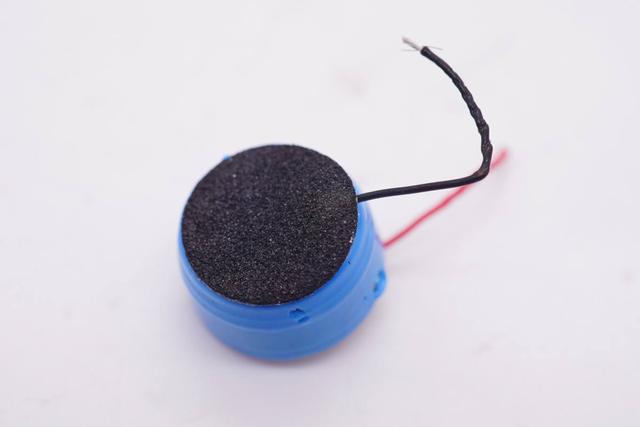 采用高通QCC3040蓝牙主控，omthing首款降噪耳机AirFree2拆解报告