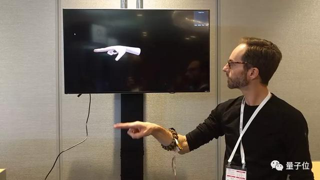 Meta研发触觉手套，有人想在元宇宙撸猫，有人产生大胆的想法