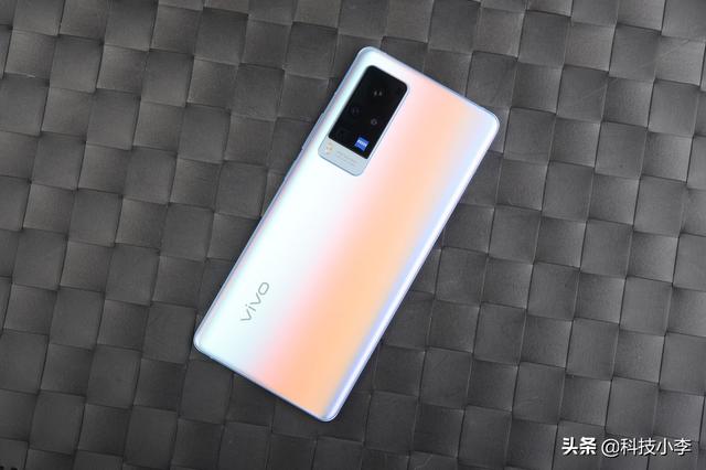 為新品讓路，這四款手機8月迎來“大降價”