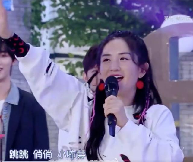 “糊涂”赵丽颖张碧晨，恋爱生子后，跌落的口碑终究还是回不去了
