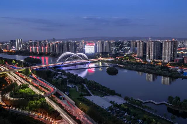 未来城市：太原、赣州，新重工时代的风口城市