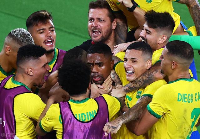 奥运会足球永远的神！巴西国奥卫冕奥运金牌，连续四届夺牌而归