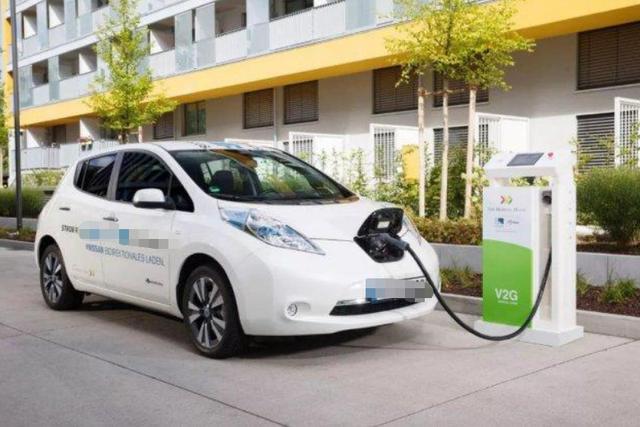 1年只跑1万公里，选燃油车还是混动车？3方面对比，答案呼之欲出