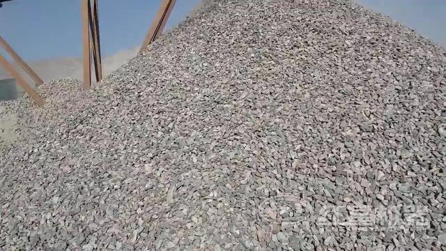 圆锥破碎机现场