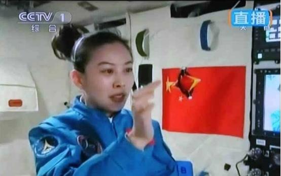 女航天员王亚平或入选神舟十三号，返回地球后，她还能生孩子吗？