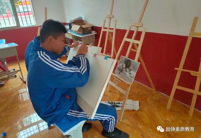 叛逆戒网瘾军事化特训学校十大排名(全国最好的戒网瘾叛逆学校)(图10)