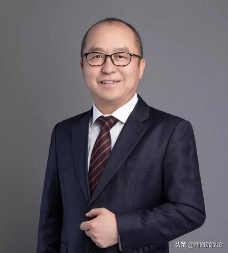 全球十大新能源汽车富豪，中国独占8席，3人身价超千亿