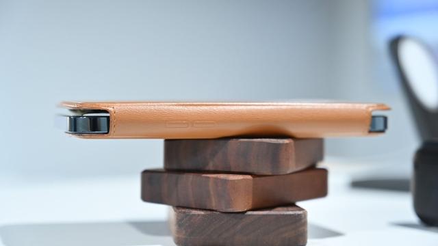Twelve South SurfacePad：皮革材質 顏值出眾，支持 MagSafe