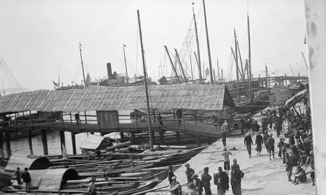 拥有全国70%财富，22位总理有中国血统：泰国华人是怎样的存在？