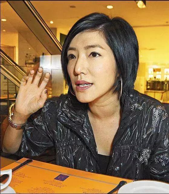 53岁前TVB女星入围争剧后 坦言没信心害怕：另外两个都好出色