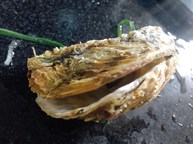 生蚝怎么开壳清洗（生蚝开壳的方法）