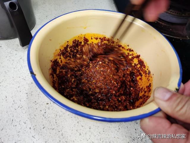 葱油香菜根的制作方法？香菜根怎么做好吃，继续访问