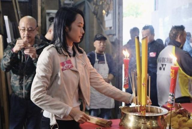 时隔12年再拍TVB剧 刚刚与相恋11年男友分手 曾被称金童玉女