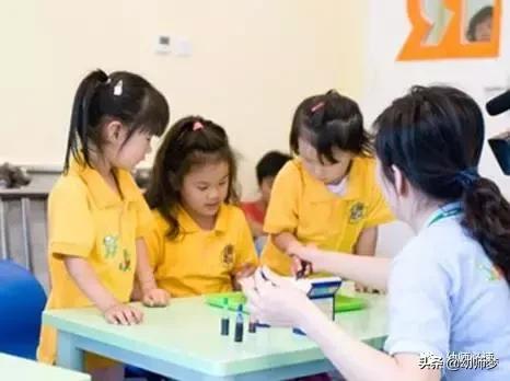 幼儿园跳舞儿歌（幼儿园跳舞儿歌视频）