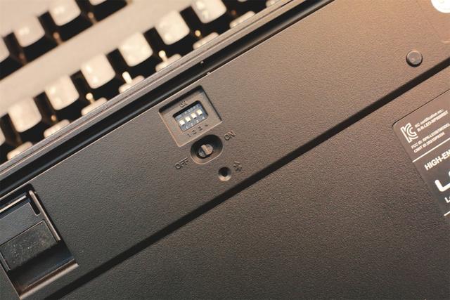 大L无线来了，钢板走了 Leopold NP900R BT蓝牙双模机械键盘