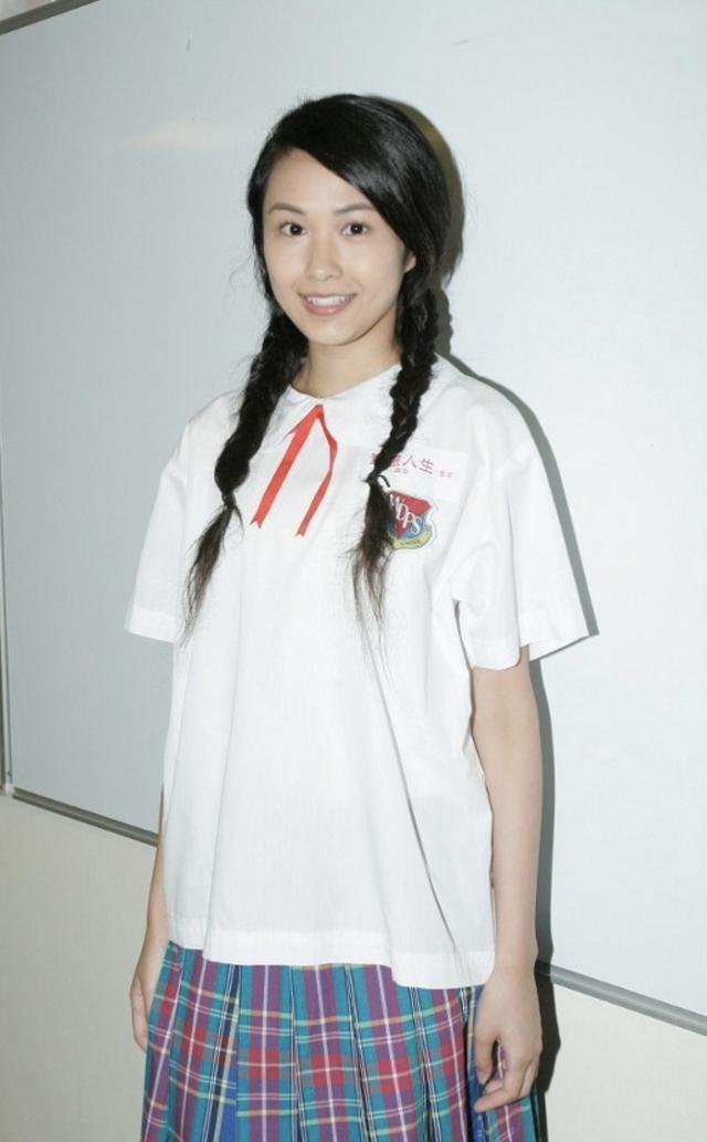 时隔12年再拍TVB剧 刚刚与相恋11年男友分手 曾被称金童玉女