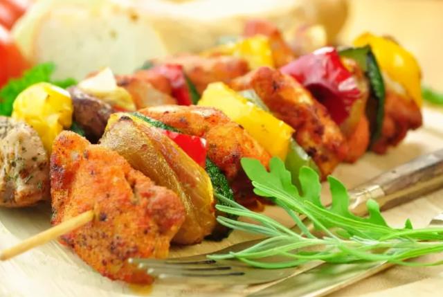 一天只吃一顿多活28%？科学家发现：断食几天或能重启免疫系统？