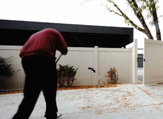 竖立扫把(竖立扫把什么梗) - 天星聚