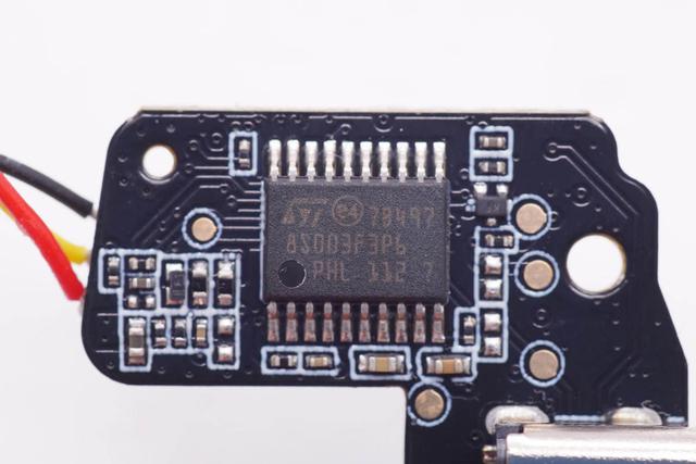 采用高通QCC3040蓝牙主控，omthing首款降噪耳机AirFree2拆解报告