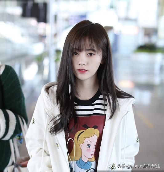 鞠婧祎图片可爱呆萌(鞠婧祎图片可爱呆萌比心)