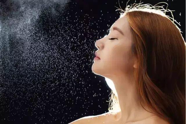 拯救干燥肌 补水 保湿误区你躺枪了吗 全网搜