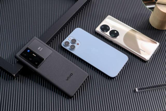 138g的5G手机，真的存在吗？重量轻能给手机加分吗？