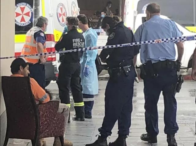 惨烈！悉尼女子在路上玩手机，被车撞飞，当场身亡