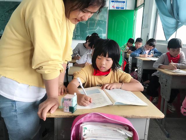 别让“表扬”甜倒孩子（教师篇）