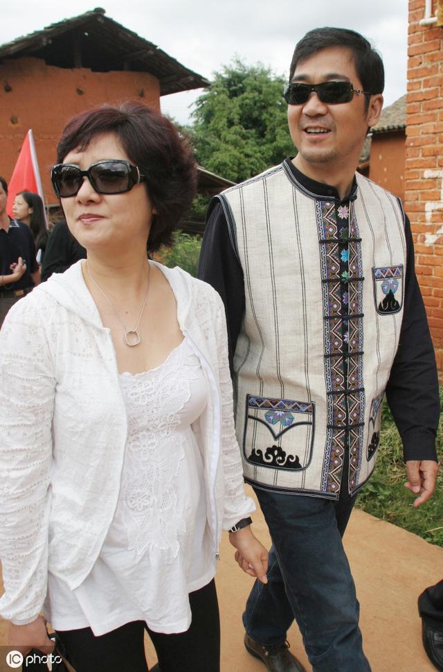 张国立的老婆:张国立的妻子——邓婕美照