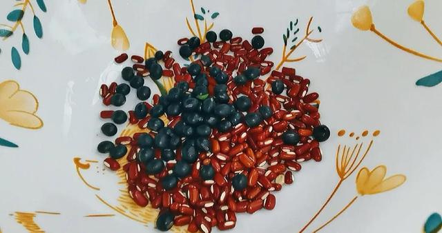 儿童三豆饮，秋天天气干燥，给孩子多喝，孩子胃口好了少感冒