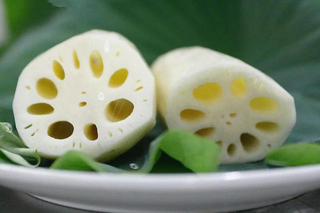 立冬将至，农村老人说“立冬吃三白，平安健康过一冬”，哪三白？