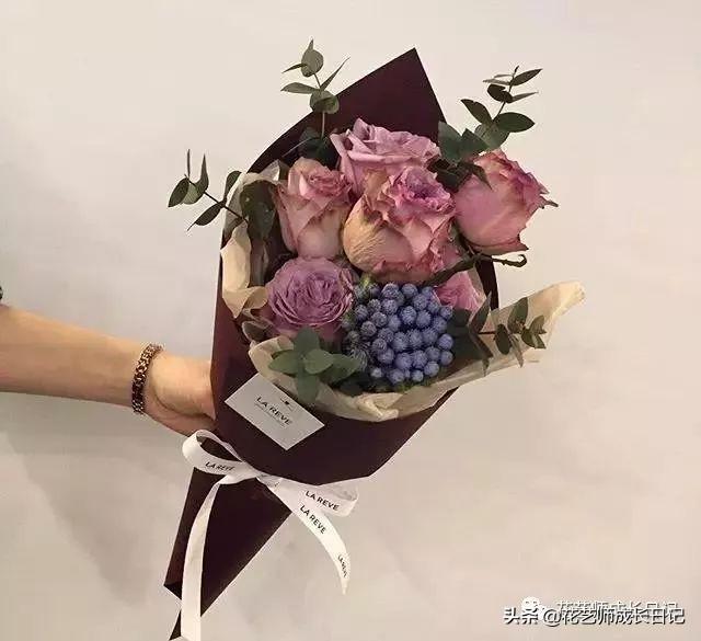 19朵红玫瑰代表什么 19朵红玫瑰代表什么（送19朵红玫瑰代表什么） 生活