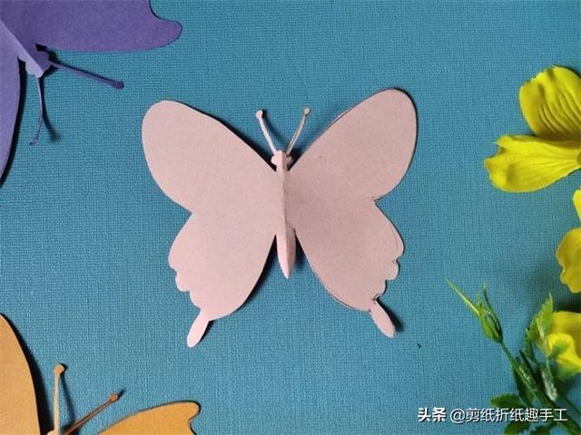 剪纸小蝴蝶简单又漂亮(幼儿蝴蝶剪纸简单)_手工miao