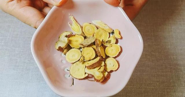 老中医推荐的这道茶效果实在是太好了，很多朋友都需要，值得一试