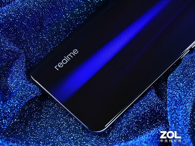 不负GT之名！“全速战神”realme 真我GT全面评测-第2张图片-9158手机教程网