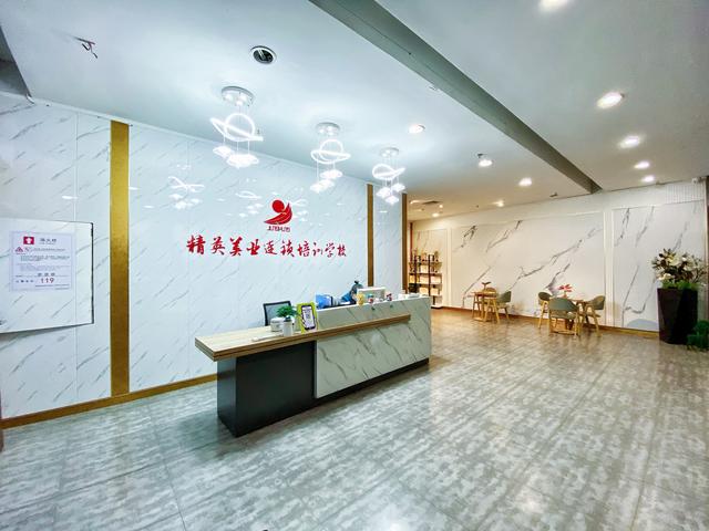 表皮中角化细胞为什么不透水