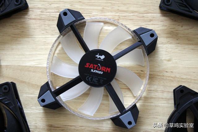 机箱风扇方向正反面（如何查看散热风扇的吹风方向）