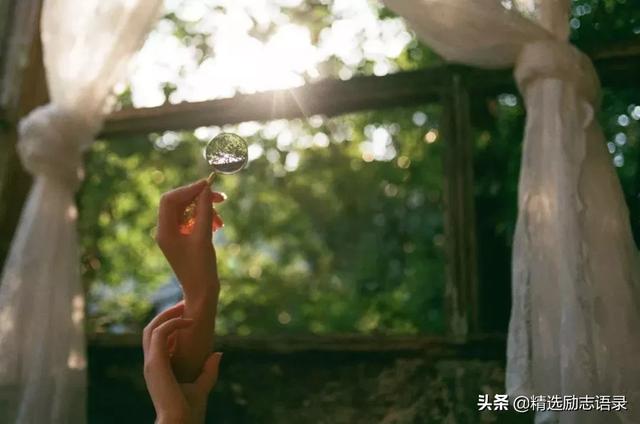 情人节对爱人说的话（情人节送给爱人的一段话）