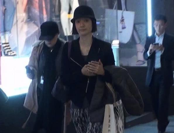 这位TVB花旦的素颜真不好看，可只要拍港剧就美得不可方物！