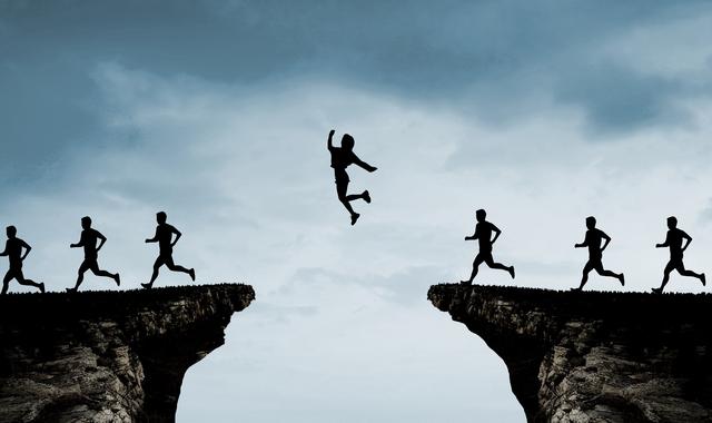 孟晚舟回国包机上发的朋友圈，更值得孩子们细细品读，收获并成长