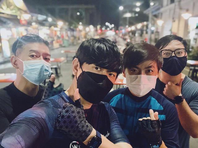林俊杰发夜骑照片，定位新加坡，澄清不是福建疫情疑似源头林某杰