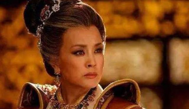 武则天退位后过得怎么样？了解那段历史后，不得不佩服她的智慧