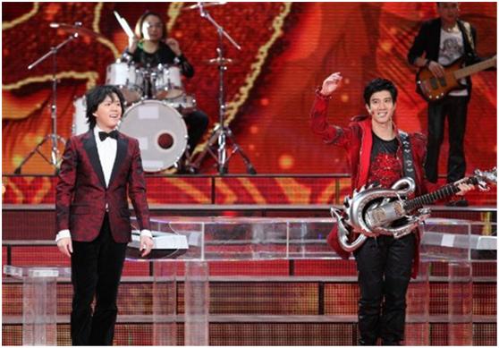 王力宏李云迪春晚:2013年，传闻王力宏因李云迪怒打刘谦，春晚后台发生了什么