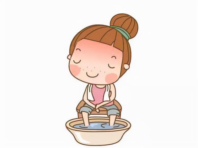 天气渐冷，宫寒手脚冰凉怎么改善？医生给你支个招