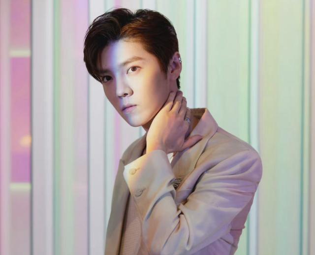 「进展」鹿晗几岁今年多大(鹿晗多大了真实年龄)