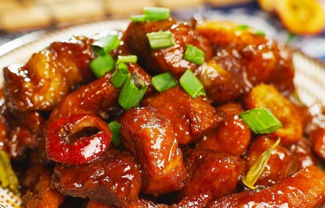 红烧肉吃起来什么味道 红烧肉是什么味道？