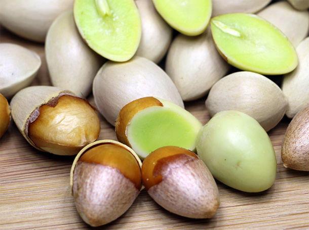 女性怕衰老，多吃4种食物，滋阴补肝，排毒养血，滋养女性子宫