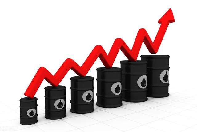三大石油公司上半年“大赚”，同比增长超两位数，9月油价会涨吗，油价「两连涨」进行中，涨幅接近“上调标准”，9月油价继续涨