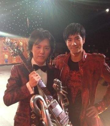 王力宏李云迪春晚:李云迪回应与王力宏事件，别理会粗鄙语言，“宏迪恋”到底是什么